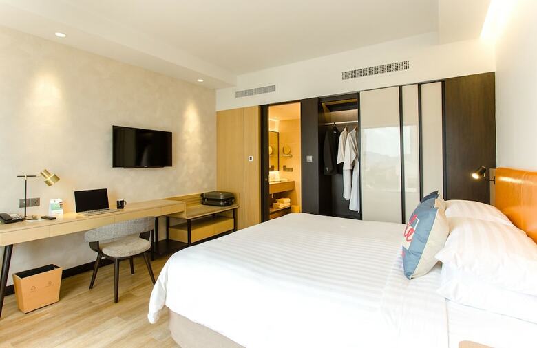 Traders Hotel, Penang