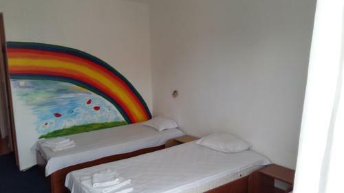 Hit Hotel