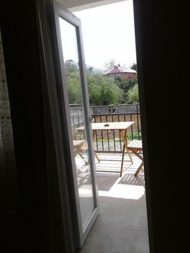 Hostal Gonio House