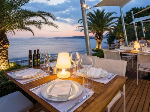 Holiday Home Luxury Sea View Apartment