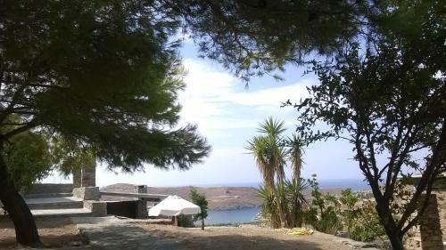 Hostal Aigaion House