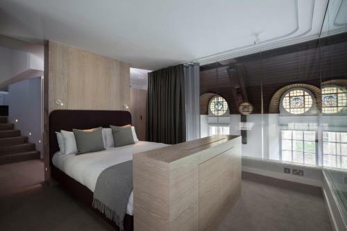 Iconic Dean Village Apartment