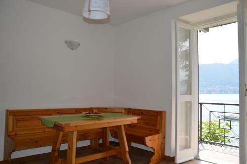 Lierna Beach Apartments