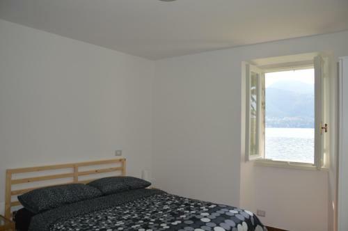 Lierna Beach Apartments