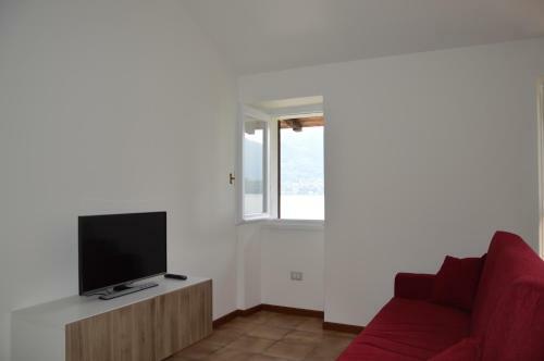 Lierna Beach Apartments