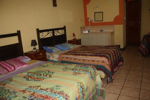 Hostal Hotel Kasa Kamelot