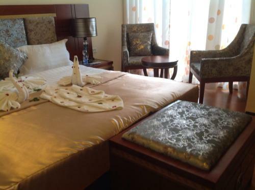 Palm Palace Hotel