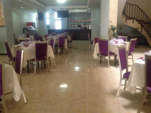 Palm Palace Hotel