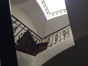 Sm Apartments