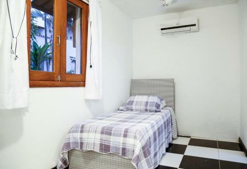 Casas Maria Jose