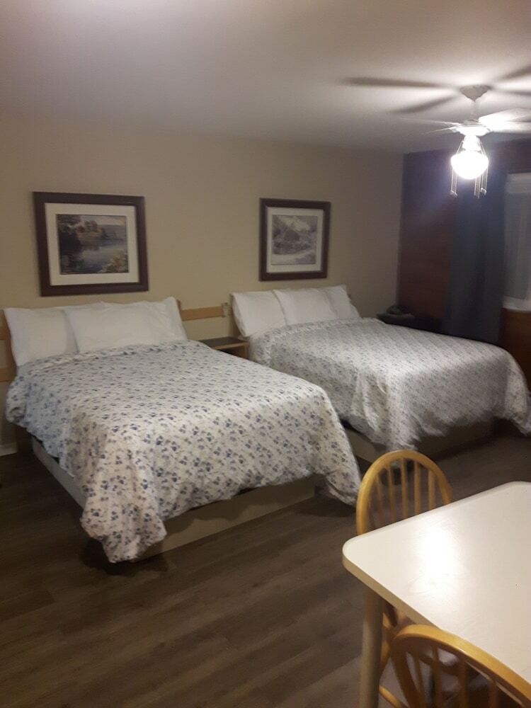 Fair Isle Motel