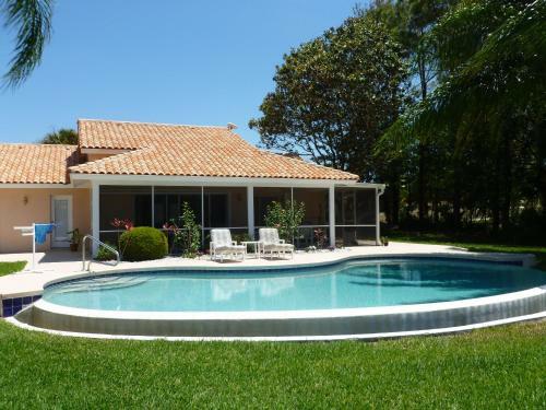 Villa Stever Llc
