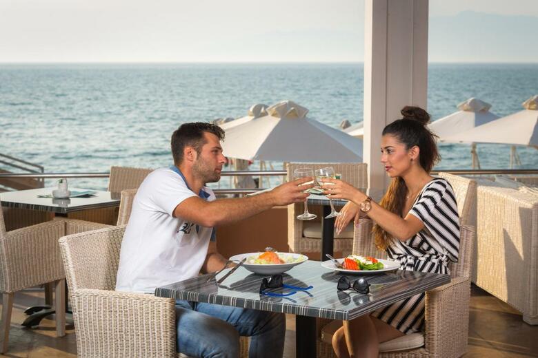 Hotel Acharavi Beach