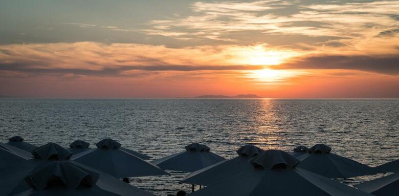 Hotel Acharavi Beach