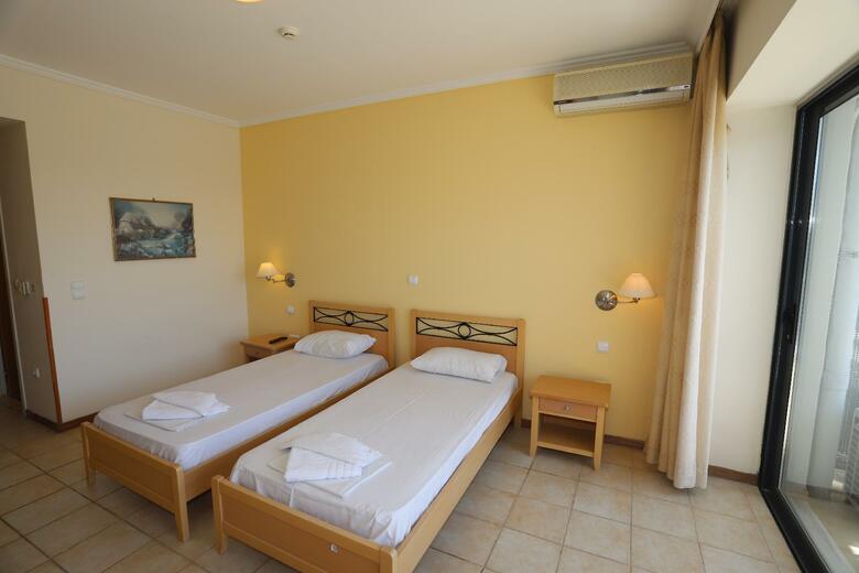 Hotel Dassia Holiday Club