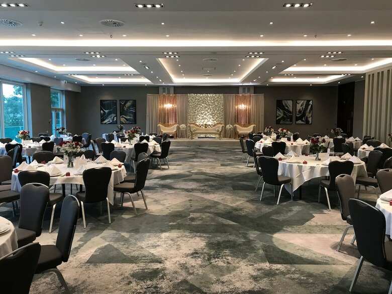 Crowne Plaza Hotel Marlow