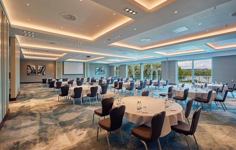 Crowne Plaza Hotel Marlow