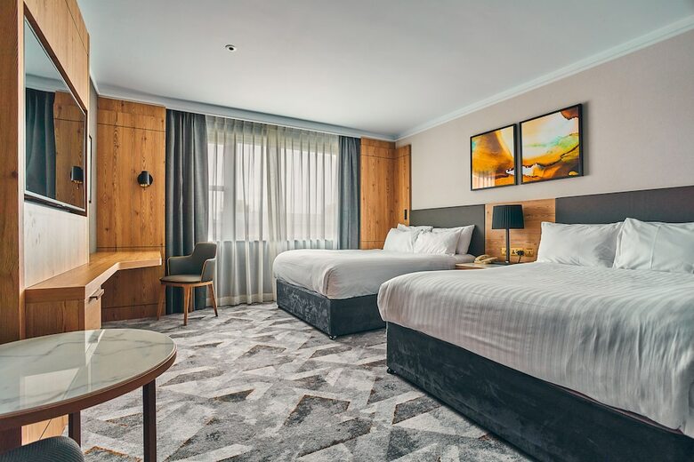 Crowne Plaza Hotel Marlow