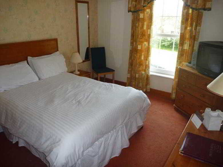 Gables Hotel