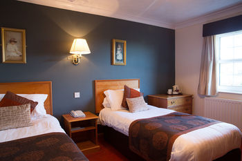 Gables Hotel