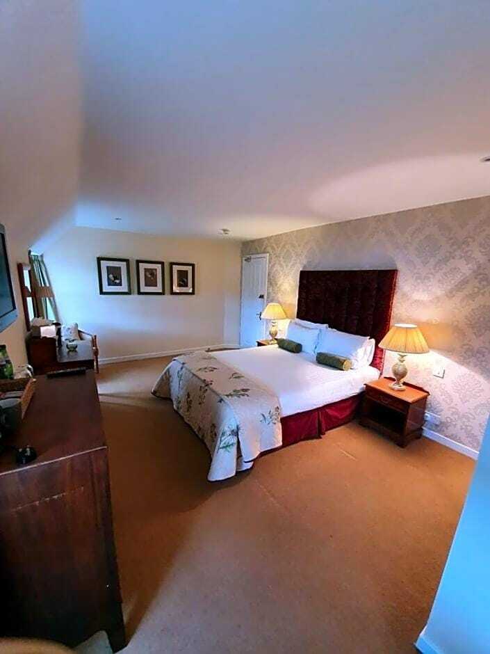 Taychreggan Hotel