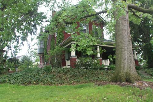 Amanda Gish House Bed & Breakfast