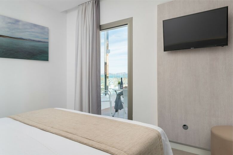 Hotel Som Llaut Boutique