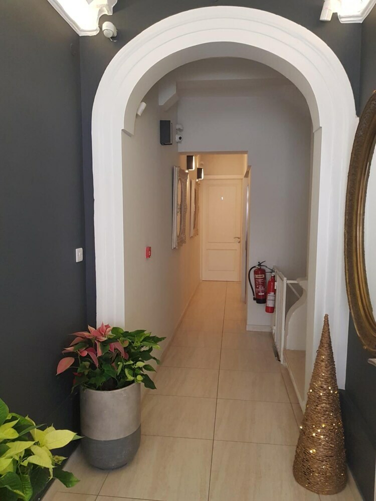 Hostal D Townhouse Boutique Suites