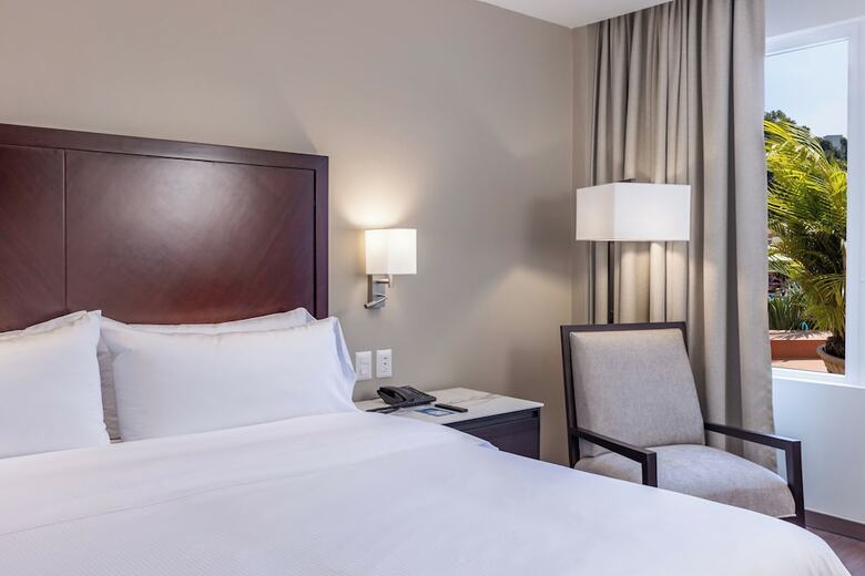 Hotel Biltmore Express