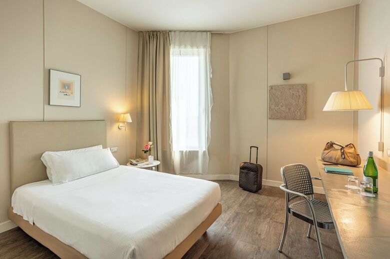 Cosmo Hotel Palace