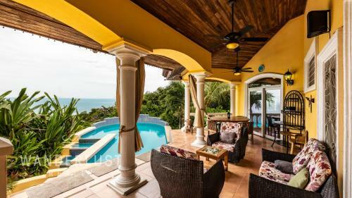 Villa Gullwing
