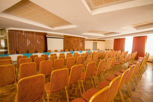 Sirikwa Hotel