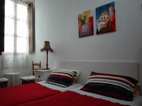 Hostal La Casa De La Vila