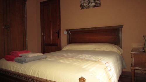 Hostal La Casa De La Vila