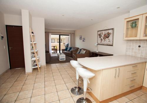 Rnb's Seaside Apartment