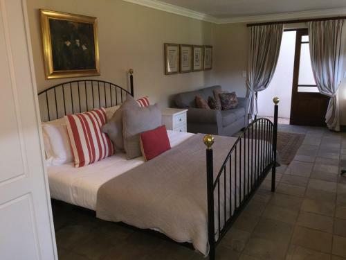 Bed & Breakfast River Lodge