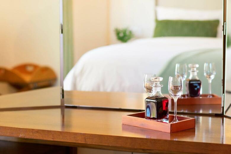 Hotel Five Seasons
