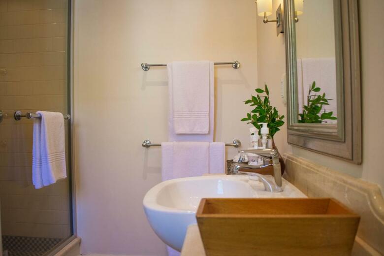 Hotel Five Seasons