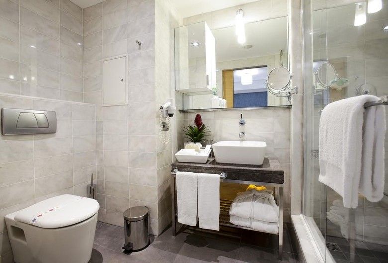 Hotel Housez Suites