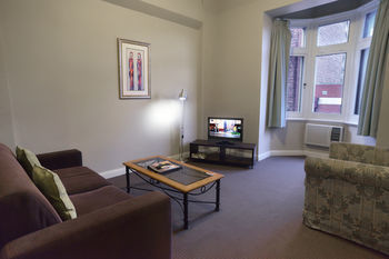 Hotel Quest Mansions