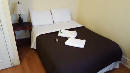 Hostal Mina's Guest House