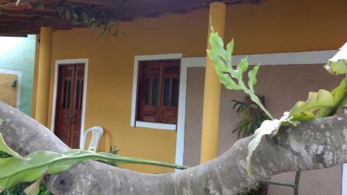 Hostal Pousada Lirio Do Vale