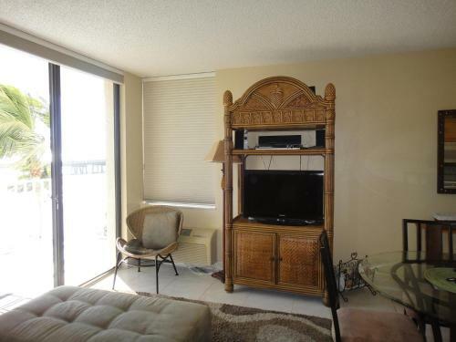 Lovers Key Beach Club #201 Holiday Home