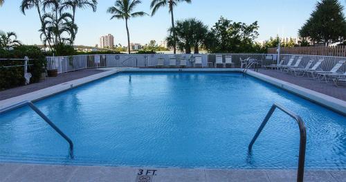 Lovers Key Beach Club #201 Holiday Home