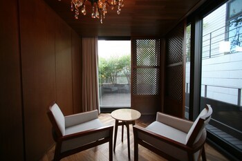 Bonum 1957 Hanok Stay And Hotel