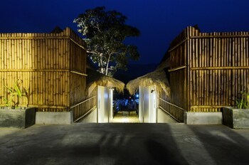 Hotel Sanctuary Nam Ngum Beach Resort