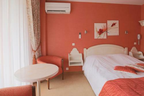 Hotel Logis Du Cheval Blanc