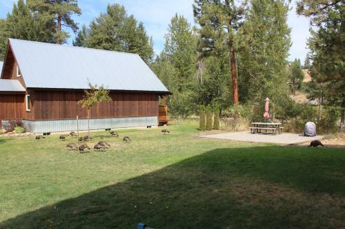 Methow River Lodge