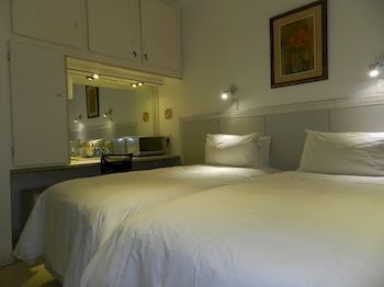 Hotel Sleepers Villa
