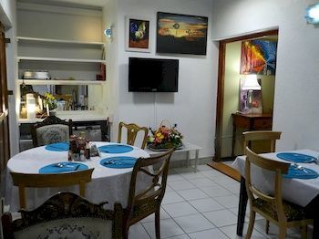 Hotel Sleepers Villa